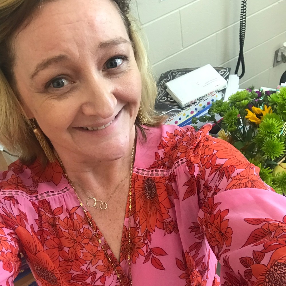 Meet your Posher, Joy